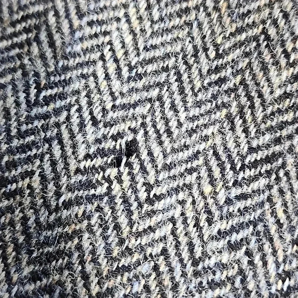 Men's Stafford Suit, Brown/Gray, Size 44R, Pre-Owned - Picture 10 of 11